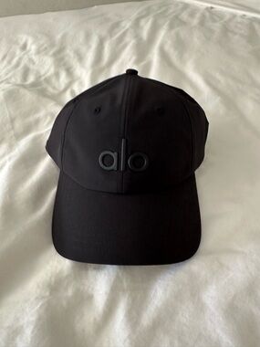 Alo Yoga Black Performance Off Duty Cap Hat NWT